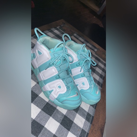 Nike Air More Uptempo GS 'Island Green' 6.5Y - Picture 4 of 6